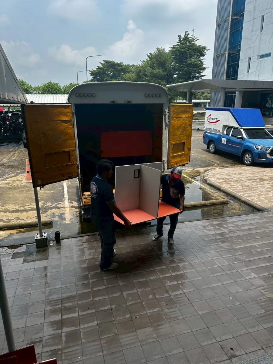 ผลงานการรื้อถอดขนย้ายเฟอร์นิเจอร์ ESSO 1